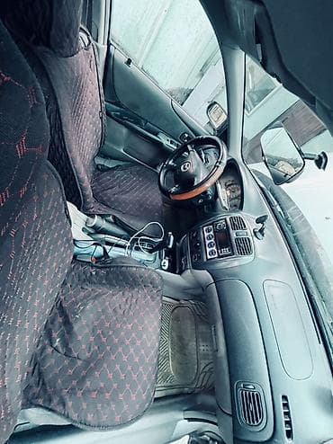 конда: Mazda 323: 2000 г., 1.6 л, Автомат, Бензин, Хэтчбэк — 3