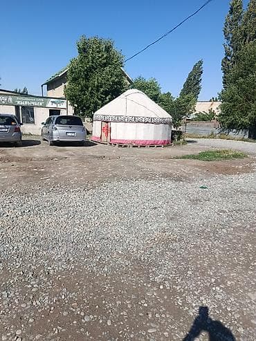 Боз үй сатылат (разборная) 60000 сом сүйлөшүү жолдору бар 2 жыл