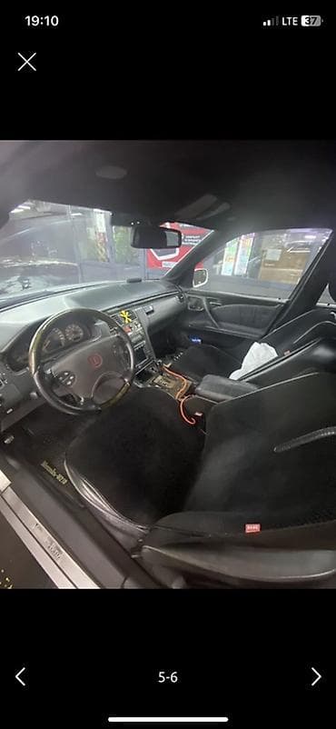 mers 212: Mercedes-Benz E-Class: 2001 г., Седан — 5