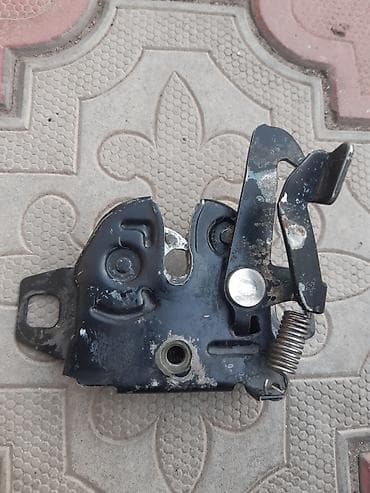 elgrand e51: Nissan, Б/у, Оригинал — 1