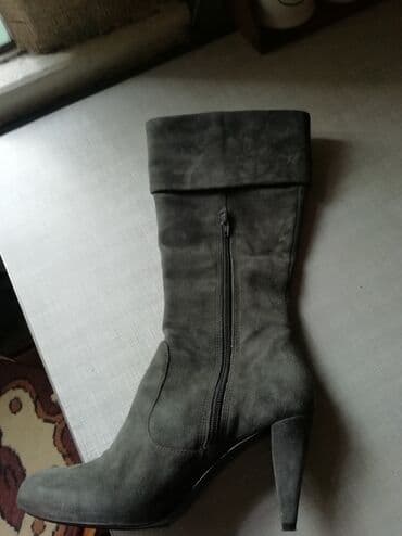 Сапожки из натуральной замши, фирмы Ecco. Практически новые! Цвет