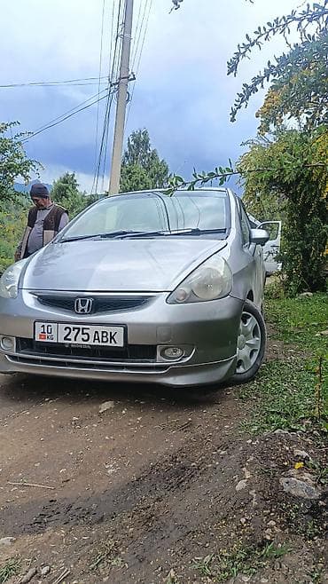 hongqi ehs9: Honda Fit: 2002 г., 1.3 л, Автомат, Бензин, Хэтчбэк — 6