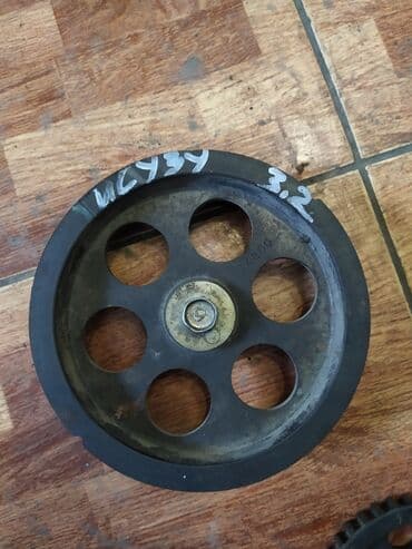 Isuzu Bighorn 6VD1 шкив распредвала, Исузу Бигхорн 3.2л шестеренка