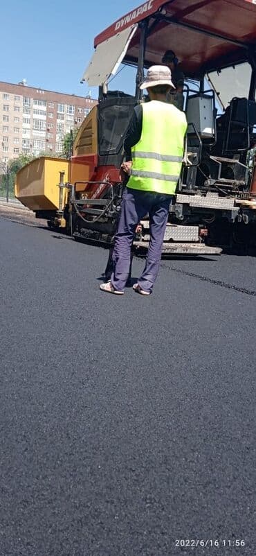 Укладка асфальта Гарантия Больше 6 лет опыта at lalafo.kg Укладка асфальта Гарантия Больше 6 лет опыта