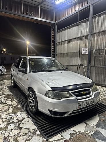 Daewoo Nexia: 2010 г., 1.5 л, Механика, Бензин, Седан