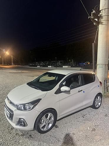 89 2: Chevrolet Spark: 2017 г., 1 л, Автомат, Бензин, Хэтчбэк — 2