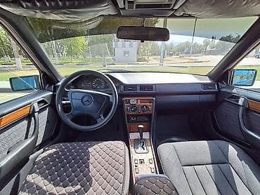 Продажа авто: Mercedes-Benz W124: 1993 г., 2.2 л, Автомат, Бензин, Седан — 5
