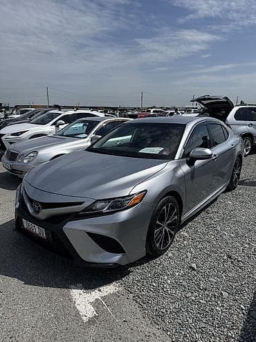 Toyota Camry: 2020 г., 2.5 л, Автомат, Бензин, Седан
