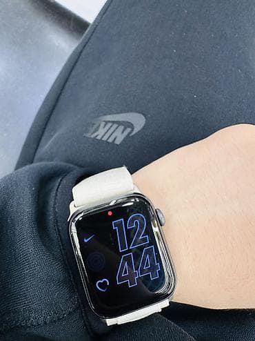 Детские смарт-часы: Apple Watch ⌚️ 
SE 1 
32 ГБ 
Состояние хорошее — 6