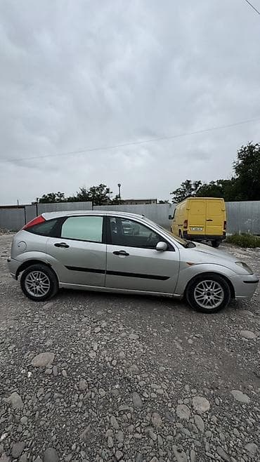 daf 480: Ford Focus: 2001 г., 1.8 л, Механика, Бензин, Хэтчбэк — 1