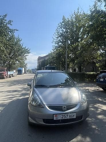 Honda Jazz: 2005 г., 1.3 л, Механика, Бензин, Хэтчбэк — 3
