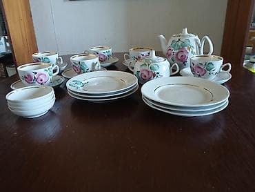 silver kitchen: Продаю чайник 1.5л, второй чайник 1л. Чайник сервиз с десертгыми — 4