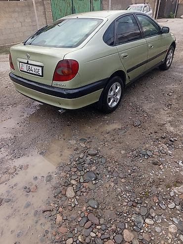 оригин: Toyota Avensis: 2000 г., 2 л, Механика, Дизель, Лифтбек — 4