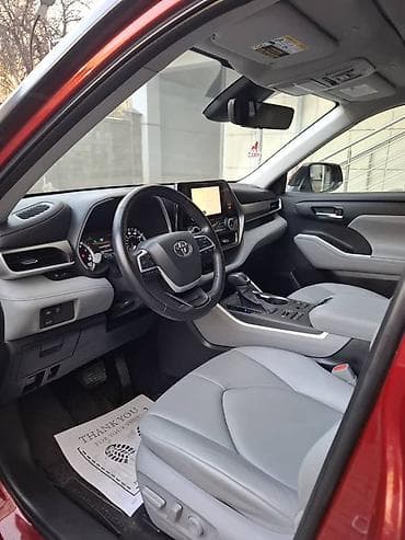 h: Toyota Grand Highlander: 2023 г., Кроссовер — 3