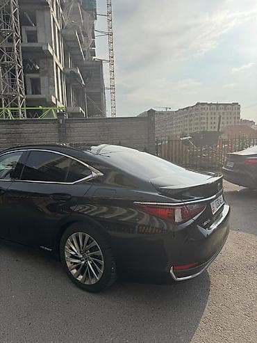 lexus 2019: Lexus ES: 2019 г., 2.5 л, Вариатор, Гибрид, Седан — 6