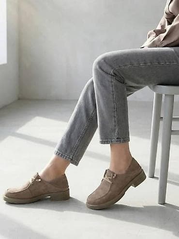 брюки лосины с: Лоферы, 41, Benetton, Новый, цвет - Бежевый, Платная доставка — 1
