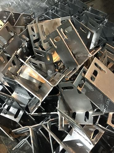 боковой отбойник: КРОНШТЕЙН ДЛЯ ФАСАДНОГО ОСТЕКЛЕНИЯ - Материал: листовая сталь — 2