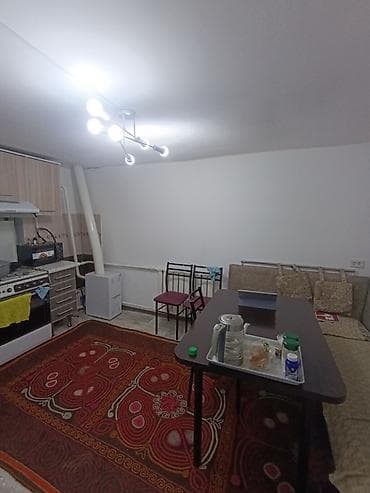 Дома: 🏡 **Продаётся уютный дом в Бишкеке!** 📍 **110 квартал** 🏠 **4 — 10
