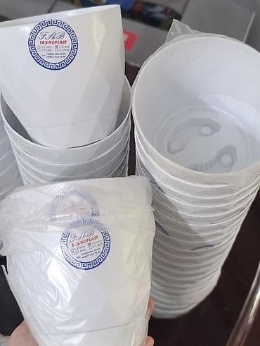 Пластиковые цветочные горшки TExNOPLAST (белые, фактура «ромбы»). - — 1