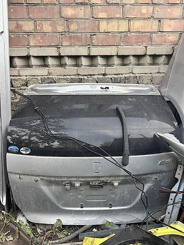 honda edix: Крышка багажника Honda, Б/у, Оригинал — 1