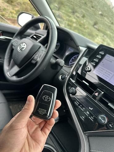 r15 185 55: Toyota Camry: 2022 г., 2.5 л, Автомат, Бензин, Седан — 3