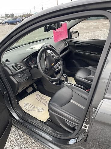 Chevrolet Spark: 2019 г., 1 л, Автомат, Бензин, Хетчбек — 6