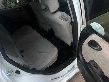 colf 2: Honda Fit: 2003 г., 1.3 л, Вариатор, Бензин, Хэтчбэк — 3