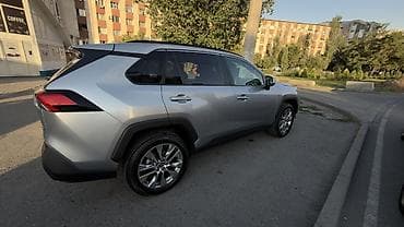 Продажа авто: Toyota RAV4: 2021 г., 2.5 л, Автомат, Бензин, Кроссовер — 7