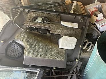 Автозапчасти: Дверная карта Honda 2000 г., Б/у, Оригинал — 4