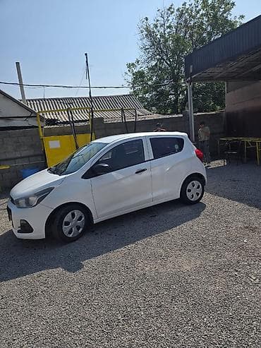 обмен на малолетражку: Chevrolet Spark: 2017 г., 1 л, Автомат, Бензин, Хэтчбэк — 4