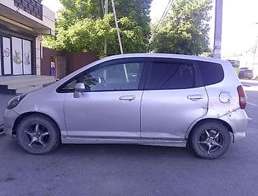 перекупщик авто: Honda Fit: 2001 г., 1.3 л, Автомат, Бензин, Хэтчбэк — 3