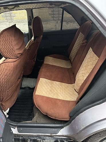 mazda 323 2003: Mazda 323: 1993 г., 1.6 л, Механика, Бензин, Седан — 10