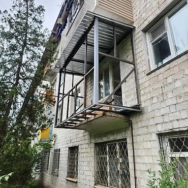 Представляем застекленный балкон, предназначенный для увеличения жилой