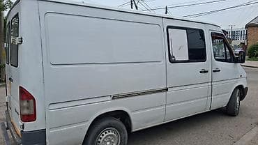 Унаа: Жеңил жүк ташуучу унаа, Mercedes-Benz, Дубль, 3 т, Колдонулган — 2