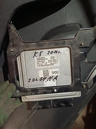 Детали двигателя и моторы в сборе: ЭБУ (блок управления двигателем) Continental для Kia K5 (JF) — 2