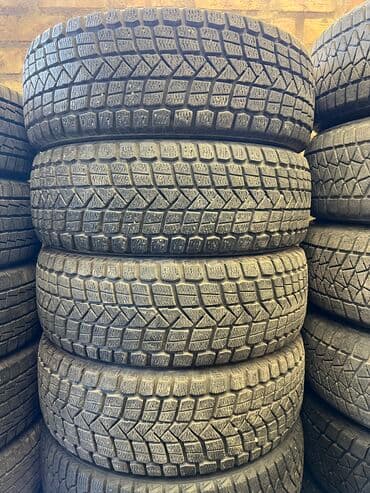 Шины 235 / 60 / R 18, Зима, Б/у, Комплект, Внедорожные (АТ/МТ), Китай, Maxxis