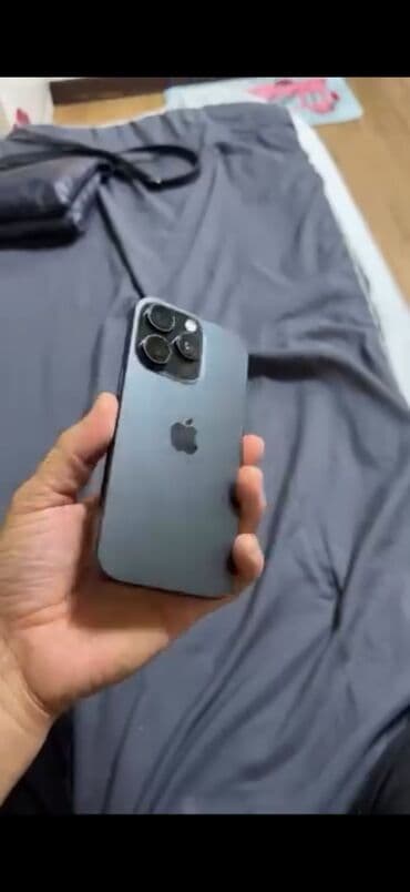 пульт айфон: IPhone 16 Pro, Б/у, 128 ГБ, Black Titanium, Зарядное устройство, Защитное стекло, Чехол, 100 % — 3