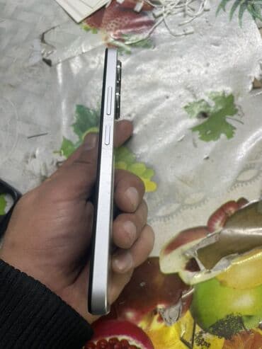 poco c50: Poco M6, Б/у, 256 ГБ, цвет - Серебристый, 1 SIM, 2 SIM — 2