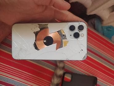 IPhone 11 Pro (5.8"), цвет серебристый/белый. Тройная основная камера at lalafo.kg IPhone 11 Pro (5.8"), цвет серебристый/белый. Тройная основная камера
