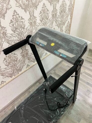 запчасти на беговую дорожку: Новая беговая дорожка компактного размера. Оборудована поручнями для — 3