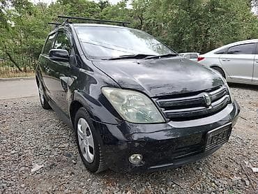 Toyota Ist: 2002 г., Хэтчбэк