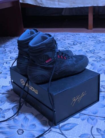 борцовка для борьбы: Rudis оригинал Размер 41 Длина 26 см Покупал за 11000 размер не — 4