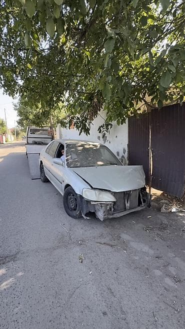 рейка цивик: Honda Civic: 1999 г., Седан — 4
