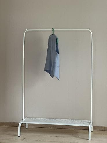 колесо для платья: Инстаграмная Металлическая напольная вешалка для одежды с полкой. - — 3