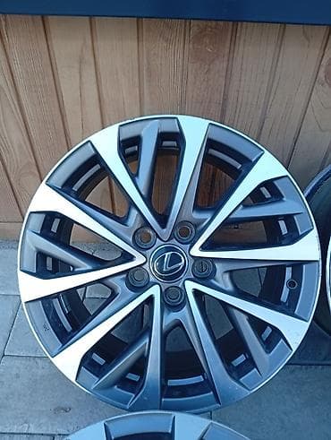Lexus: Оригинальные диски Lexus Es 2022 Радиус R17 PCD 5x114.3 Состояние — 2