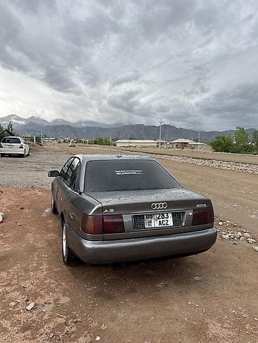 полик bmw: Audi A6: 1992 г., 2 л, Бензин, Седан — 4