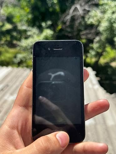 айфон телфон: IPhone 4, Б/у, < 16 ГБ, Черный, Кабель — 8