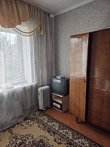 продаеться дом: 4 комнаты — 9