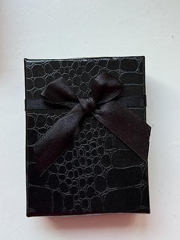 шкатулка для кольца: Продадим подарочные коробочки для украшений б/у - Набор и одиночные — 4