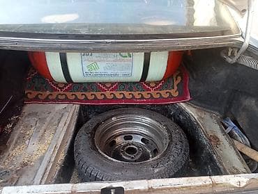 Продажа авто: Audi 100: 2025 г., 2 л, Механика, Газ, Седан — 6